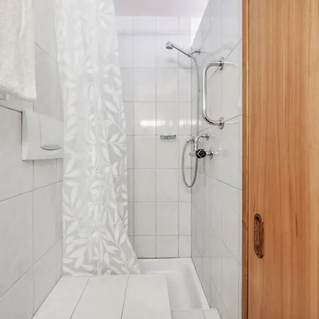 Promenade - Utoring-11 By Interhome * 아로사